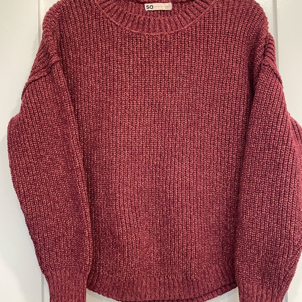 SO Goods For Life Curved Hem Knit Crewneck Sweater Cozy Classic Comfort